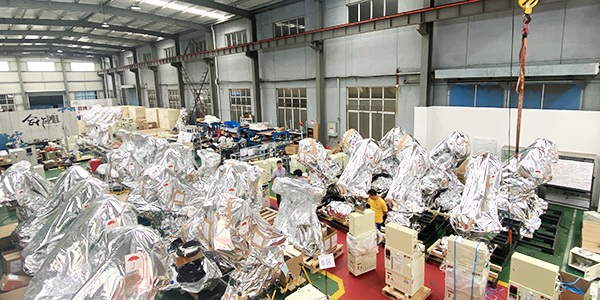 工業(yè)機器人產(chǎn)業(yè)迎來重要機遇期，前迅工廠開足馬力促生產(chǎn)，大干快上搶時機